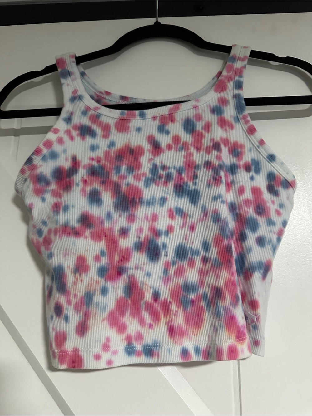 PINK Victoria's Secret Ribbed Tank with Pink & Blue Spot Print